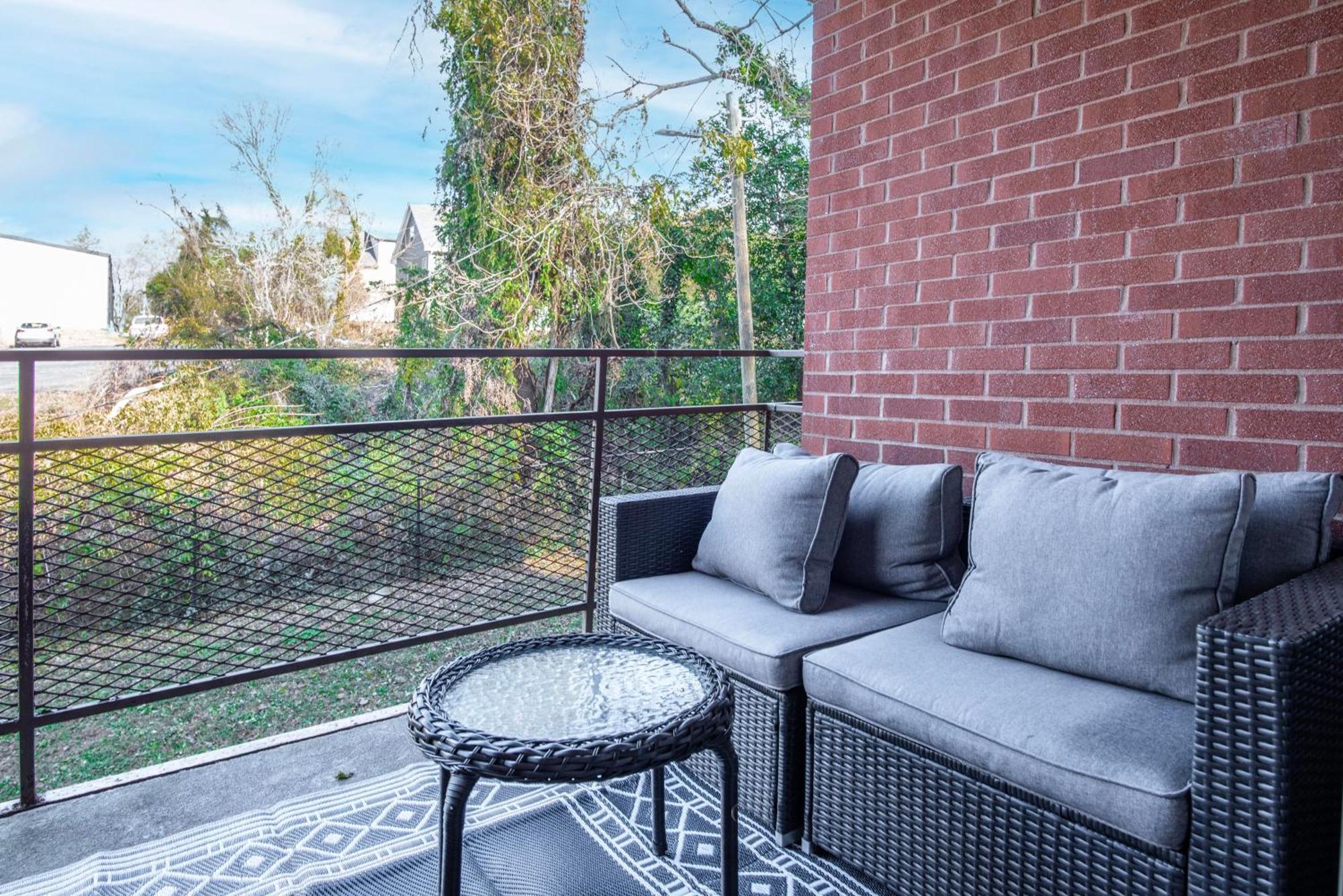 Classic City Getaway - 1 Mile Walk To Sanford Stadium! Athens Extérieur photo
